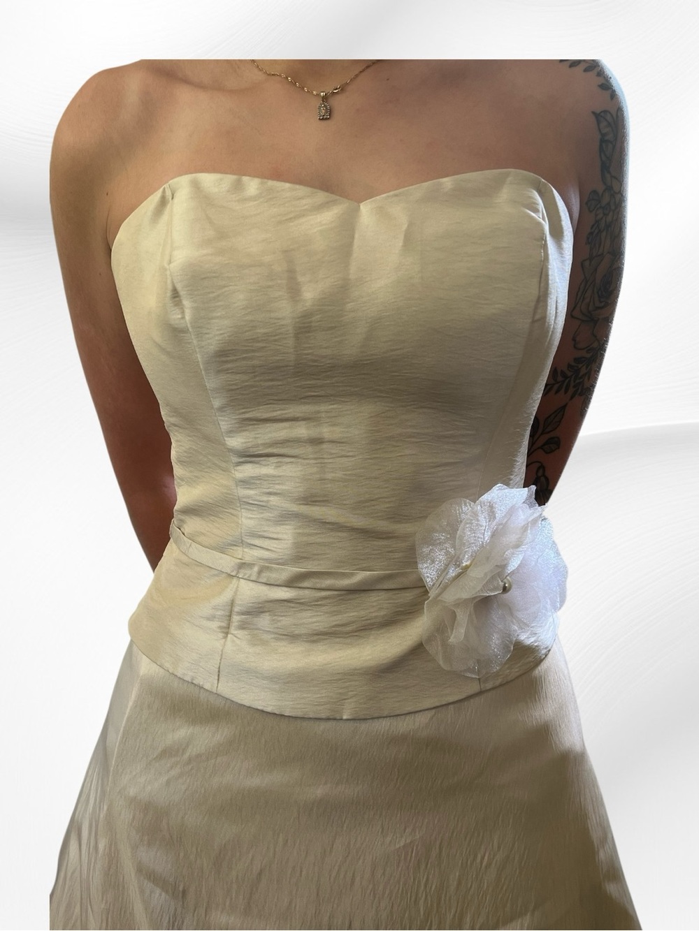 Raylia Bridal Taffata Corset Asemetrical with Exposed Crinoline Hem Size 10 NWT - Picture 3 of 8